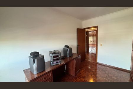 Apartamento à venda com 140m², 3 quartos e 2 vagas Apartamento à venda com 140m², 3 quartos e 2 vagasQuarto 1
