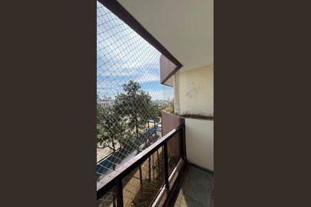 Apartamento à venda com 140m², 3 quartos e 2 vagas Apartamento à venda com 140m², 3 quartos e 2 vagasVaranda Sala