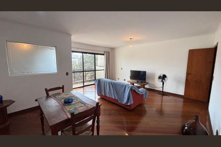 Apartamento à venda com 140m², 3 quartos e 2 vagas Apartamento à venda com 140m², 3 quartos e 2 vagasSala