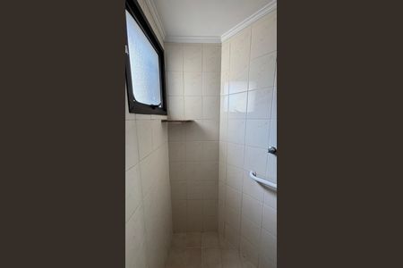 Apartamento à venda com 140m², 3 quartos e 2 vagas Apartamento à venda com 140m², 3 quartos e 2 vagasBanheiro da Suíte