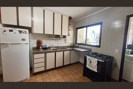 Apartamento à venda com 140m², 3 quartos e 2 vagas Apartamento à venda com 140m², 3 quartos e 2 vagasCozinha