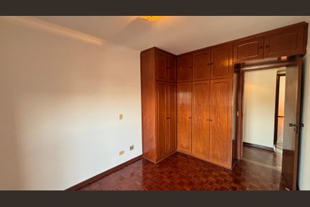 Apartamento à venda com 140m², 3 quartos e 2 vagas Apartamento à venda com 140m², 3 quartos e 2 vagasQuarto 2