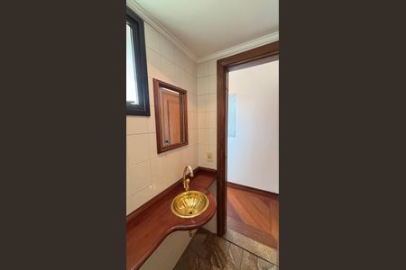 Apartamento à venda com 140m², 3 quartos e 2 vagas Apartamento à venda com 140m², 3 quartos e 2 vagasLavabo