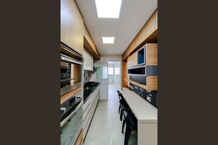 Apartamento à venda com 134m², 3 quartos e 2 vagasCozinha