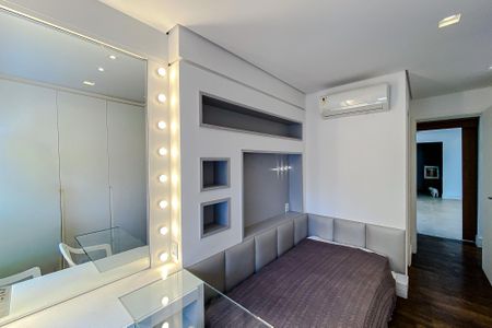 Apartamento à venda com 134m², 3 quartos e 2 vagasSuíte 3