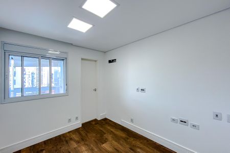 Apartamento à venda com 134m², 3 quartos e 2 vagasSuíte 2