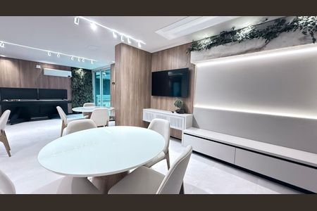 Apartamento à venda com 122m², 2 quartos e 2 vagasÁrea comum