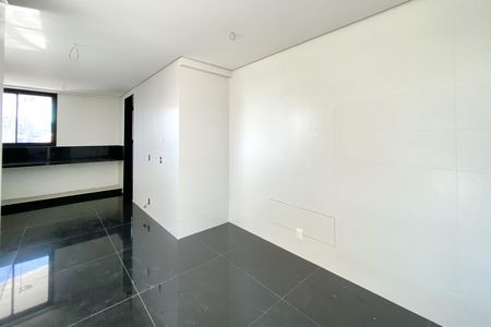 Apartamento à venda com 182m², 4 quartos e 4 vagas Apartamento à venda com 182m², 4 quartos e 4 vagasCozinha