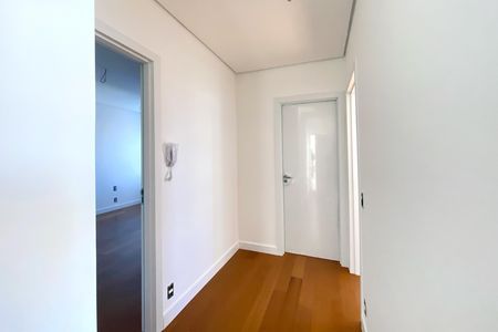 Apartamento à venda com 182m², 4 quartos e 4 vagas Apartamento à venda com 182m², 4 quartos e 4 vagasCorredor