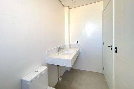 Apartamento à venda com 182m², 4 quartos e 4 vagas Apartamento à venda com 182m², 4 quartos e 4 vagasSuite 2