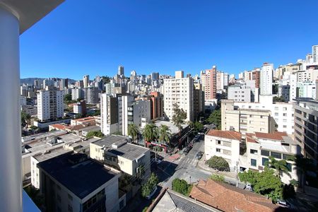 Apartamento à venda com 182m², 4 quartos e 4 vagas Apartamento à venda com 182m², 4 quartos e 4 vagasSala