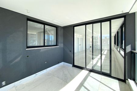 Apartamento à venda com 182m², 4 quartos e 4 vagas Apartamento à venda com 182m², 4 quartos e 4 vagasVaranda da Sala
