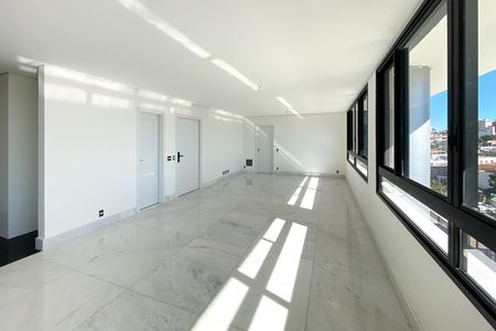 Apartamento à venda com 182m², 4 quartos e 4 vagas Apartamento à venda com 182m², 4 quartos e 4 vagasSala