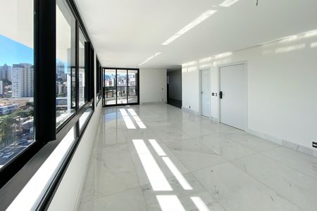 Apartamento à venda com 182m², 4 quartos e 4 vagas Apartamento à venda com 182m², 4 quartos e 4 vagasSala