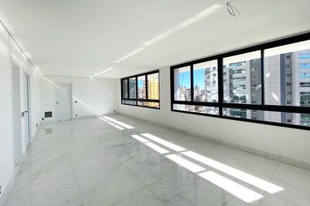 Apartamento à venda com 182m², 4 quartos e 4 vagas Apartamento à venda com 182m², 4 quartos e 4 vagasSala