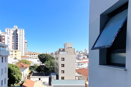 Apartamento à venda com 182m², 4 quartos e 4 vagas Apartamento à venda com 182m², 4 quartos e 4 vagasVista Suite 1