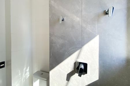 Apartamento à venda com 182m², 4 quartos e 4 vagas Apartamento à venda com 182m², 4 quartos e 4 vagasBanheiro das Semi Suites