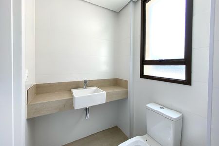 Apartamento à venda com 68m², 2 quartos e 2 vagasBanheiro da Suíte 1