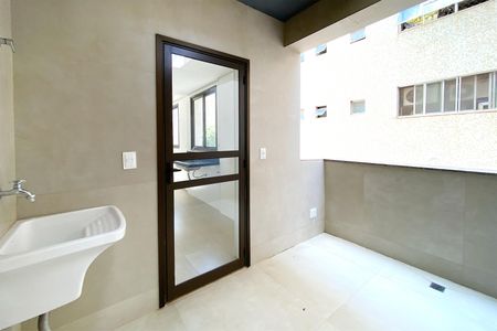 Apartamento à venda com 68m², 2 quartos e 2 vagasVaranda de Serviço