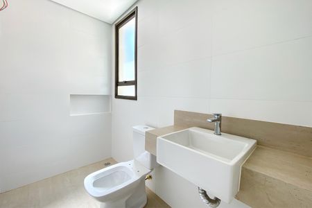 Apartamento à venda com 68m², 2 quartos e 2 vagasBanheiro da Suíte 2