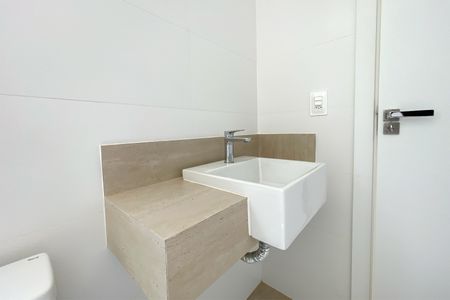 Apartamento à venda com 68m², 2 quartos e 2 vagasBanheiro da Suíte 2