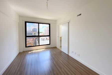 Apartamento à venda com 68m², 2 quartos e 2 vagasSuite 1