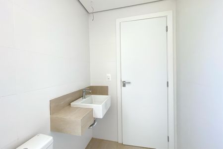 Apartamento à venda com 68m², 2 quartos e 2 vagasBanheiro da Suíte 2