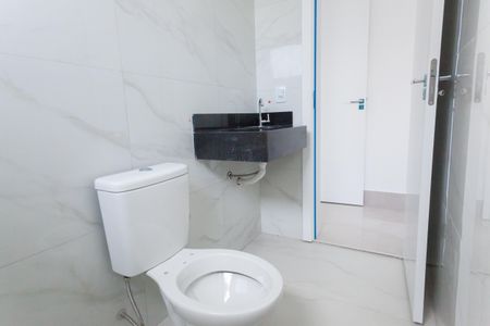 Apartamento à venda com 100m², 2 quartos e 2 vagasBanheiro da Suíte 