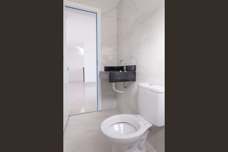 Apartamento à venda com 130m², 2 quartos e 3 vagas Apartamento à venda com 130m², 2 quartos e 3 vagasBanheiro Social