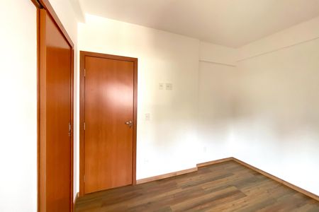 Apartamento à venda com 96m², 3 quartos e 2 vagas Apartamento à venda com 96m², 3 quartos e 2 vagasSemi suite 2
