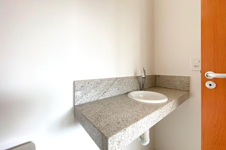 Apartamento à venda com 96m², 3 quartos e 2 vagas Apartamento à venda com 96m², 3 quartos e 2 vagasLavabo da Sala