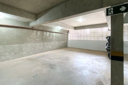 Apartamento à venda com 96m², 3 quartos e 2 vagas Apartamento à venda com 96m², 3 quartos e 2 vagasVagas