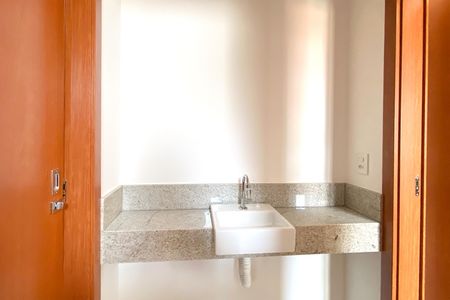 Apartamento à venda com 96m², 3 quartos e 2 vagas Apartamento à venda com 96m², 3 quartos e 2 vagasBanheiro das Semi suites