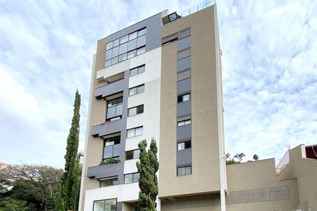 Apartamento à venda com 96m², 3 quartos e 2 vagas Apartamento à venda com 96m², 3 quartos e 2 vagasFachada