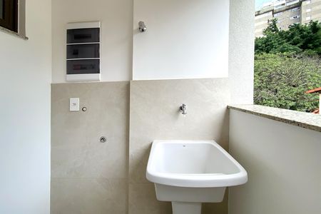 Apartamento à venda com 96m², 3 quartos e 2 vagas Apartamento à venda com 96m², 3 quartos e 2 vagasÁrea de Serviço