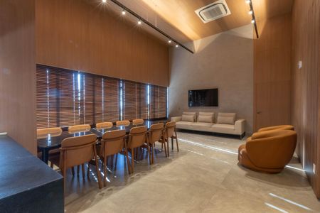 Apartamento à venda com 224m², 4 quartos e 4 vagas Apartamento à venda com 224m², 4 quartos e 4 vagasÁrea comum