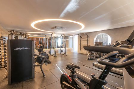 Apartamento à venda com 224m², 4 quartos e 4 vagas Apartamento à venda com 224m², 4 quartos e 4 vagasÁrea comum