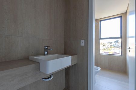 Apartamento à venda com 224m², 4 quartos e 4 vagas Apartamento à venda com 224m², 4 quartos e 4 vagasBanheiro da Suíte