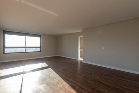 Apartamento à venda com 224m², 4 quartos e 4 vagas Apartamento à venda com 224m², 4 quartos e 4 vagasSuíte