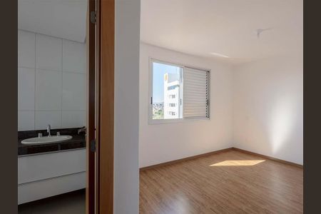 Apartamento à venda com 4 quartos, 157m² em Itapoã, Belo Horizonte