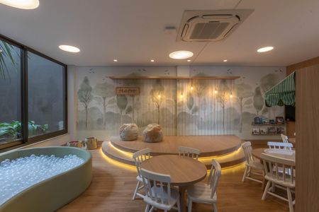 Apartamento à venda com 377m², 4 quartos e 4 vagasÁrea comum - Playground