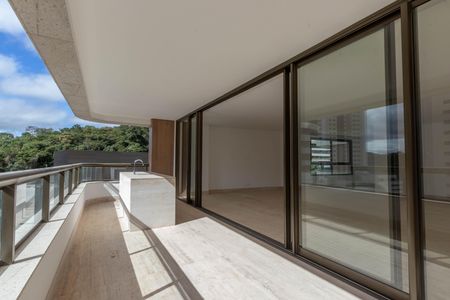 Apartamento à venda com 377m², 4 quartos e 4 vagasVaranda gourmet