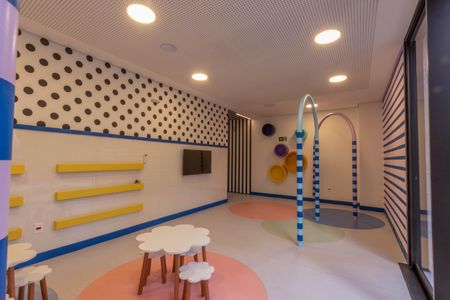 Apartamento à venda com 108m², 3 quartos e 2 vagasÁrea comum - Playground