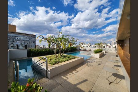 Apartamento à venda com 69m², 1 quarto e 1 vagaPiscina