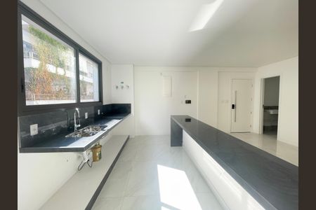 Apartamento à venda com 106m², 3 quartos e 2 vagasCozinha