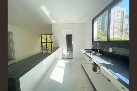 Apartamento à venda com 106m², 3 quartos e 2 vagasCozinha