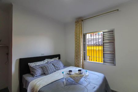 Quarto de casa para alugar com 1 quarto, 30m² em Vila Tolstoi, São Paulo