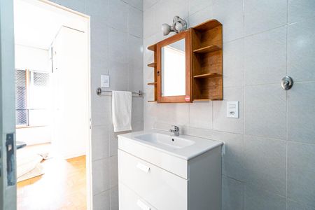 Apartamento para alugar com 65m², 1 quarto e sem vagaBanheiro da Suíte