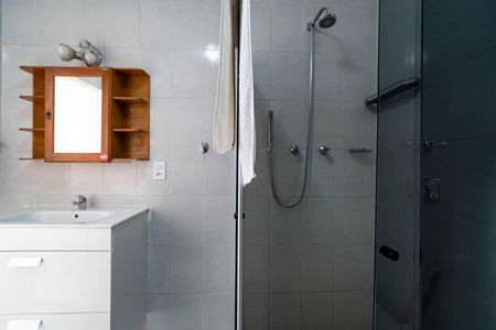 Apartamento para alugar com 65m², 1 quarto e sem vagaBanheiro da Suíte