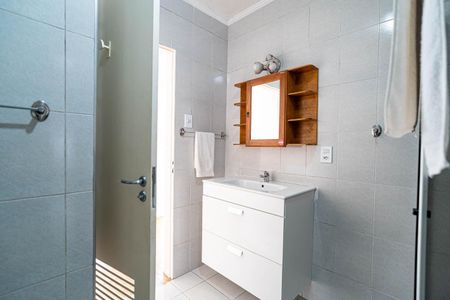 Apartamento para alugar com 65m², 1 quarto e sem vagaBanheiro da Suíte